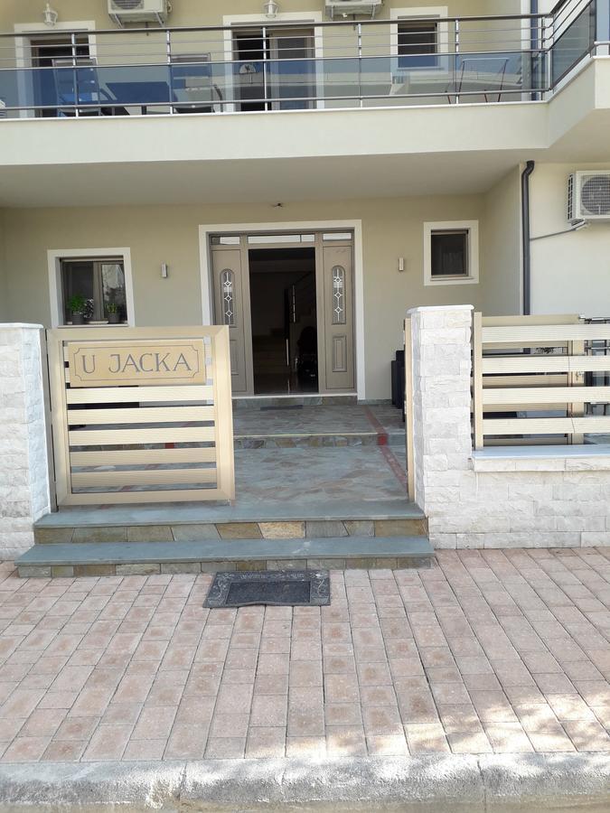 U Jacka Apartment Neoi Poroi Exterior foto